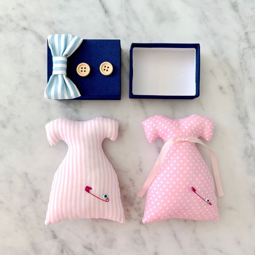 Sewing and decoration set new with 2 pin cushions and button box