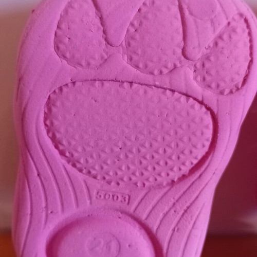 Children's beach clogs pink size 21 used