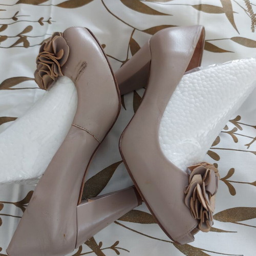 Unisa leather peeptoes used, size 37, beige