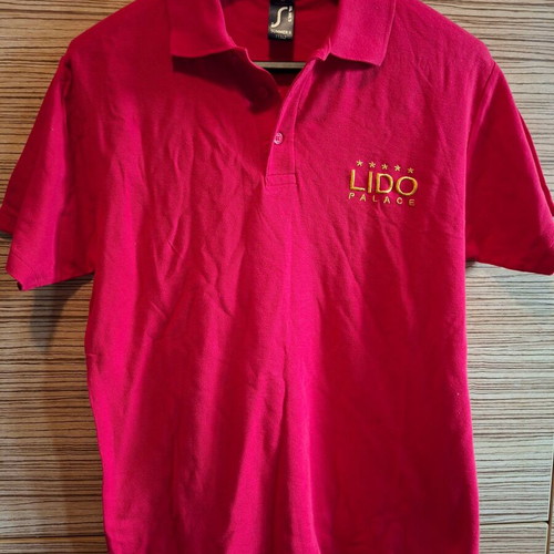 Pack of 5 colorful short-sleeve t-shirts like new