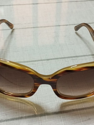 Γυαλιά ηλίου Dolce & Gabbana σαν καινούργια, μπεζ και χρυσαφί