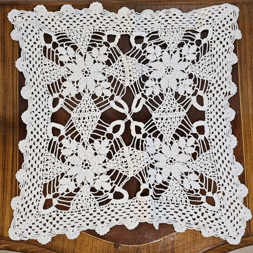 Handmade embroidered square table decoration like new, cotton thread
