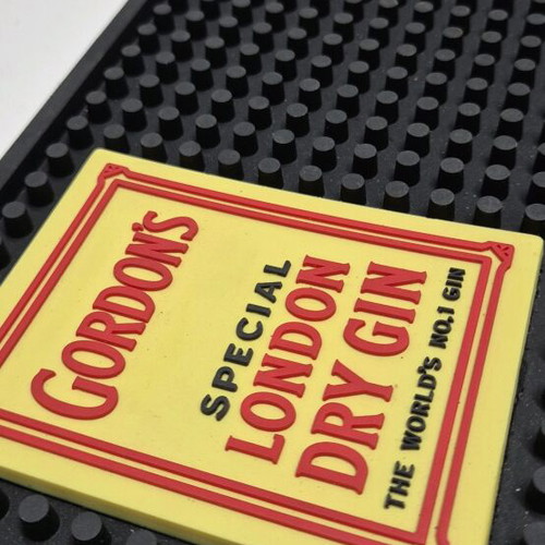 Bar mat Gordons Gin like new, collectible