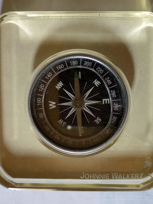 Johnnie Walker decorative compass in crystal case stand