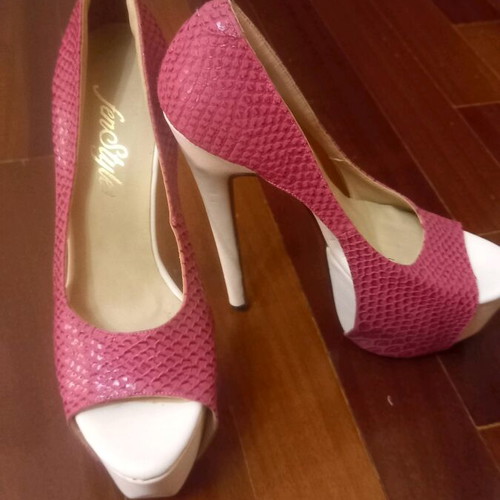 Fenstyle high heel shoes like new, 18 cm, leather snake details, white and pink