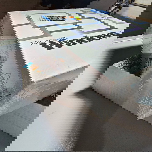 Microsoft Windows 2000 Server (НОВ - ЗАПЕЧАТАН)