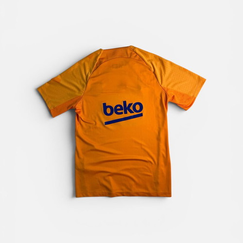 Nike FC Barcelona Vintage Y2K 2021-2022 Beko Training T-shirt like new, orange navy