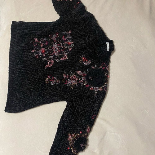 Zara chenille sweater like new, black, size M