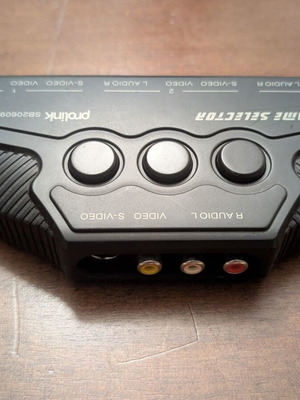 Prolink Game Selector 3-port RCA S-Video used