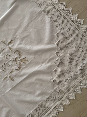 Handmade cutwork tablecloth with lace like new