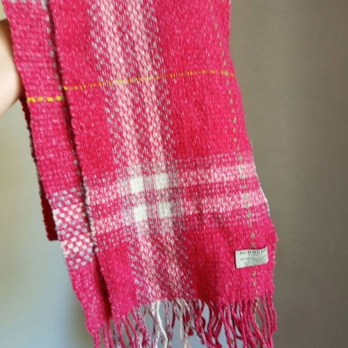 Burberry pink wool scarf like new, 160 x 23 cm