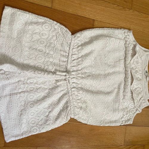 Girls' clothes for ages 6-8