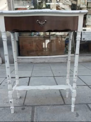Ανεξάρτητο ξύλινο επιπλάκι σαν καινούργιο, διαστάσεις 60x30x80 εκ