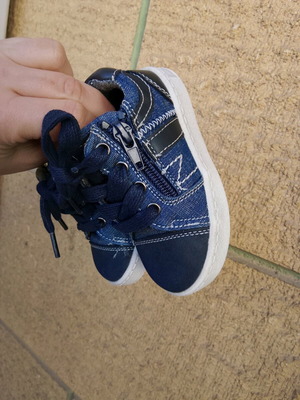 Saxo blues shoes size 20 like new