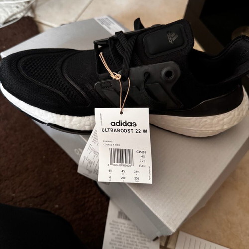 Ultraboost 22 new, size 37