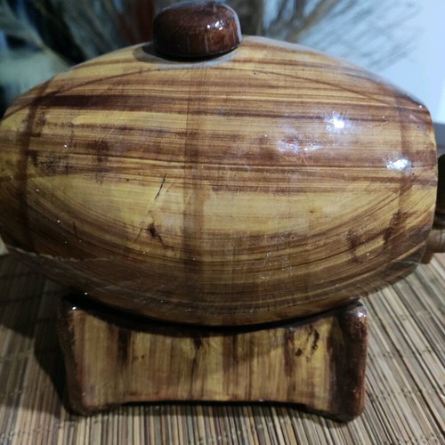 Small vintage ceramic wine barrel like new with wooden stopper