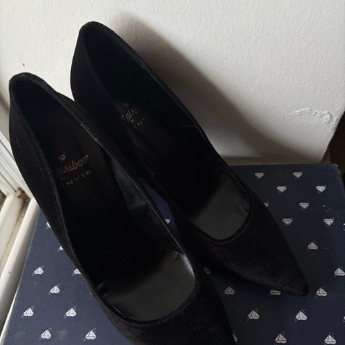 Mairiboo for Envie shoes like new, black velvet pumps size 38