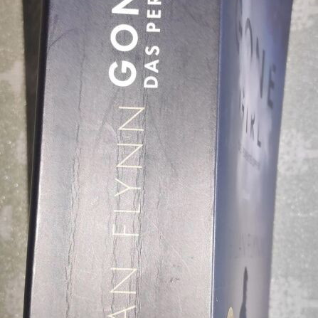 Gone Girl - Das perfekte Opfer book like new, German language