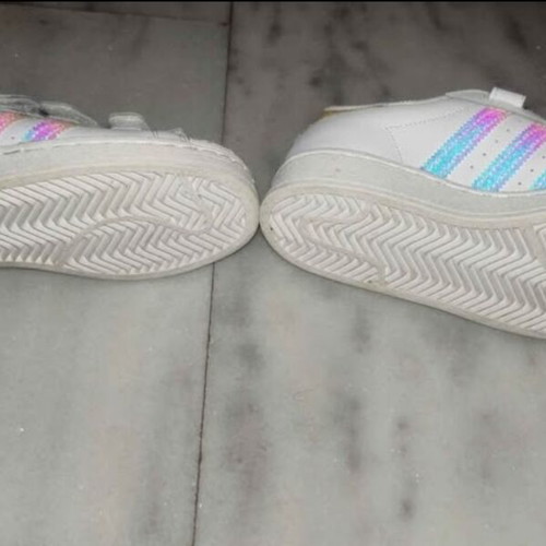 Adidas athletic shoes size 33 like new, white pink