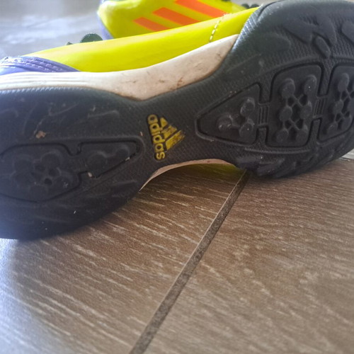 Adidas football shoes used, size 31