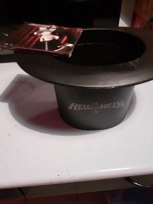 Helloween Rabbit Don't Come Easy Box like new, metal