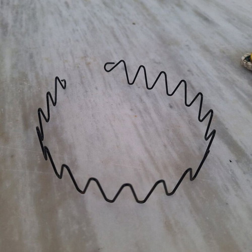 Black zigzag hairband like new