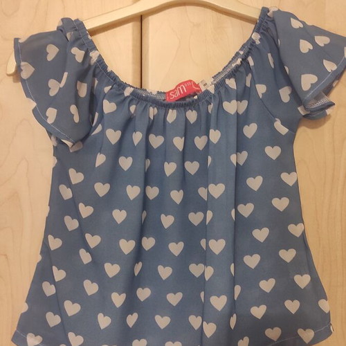 Sam set blouse and shorts 8 years like new, blue