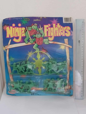TMNT Ninja Fighters mini figures new, rare large card