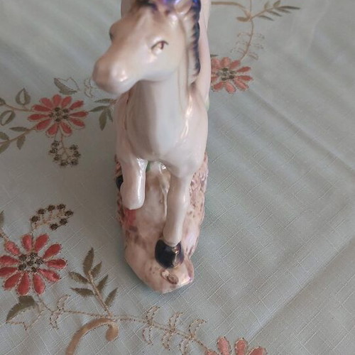 Porcelain horse decoration 15 cm like new