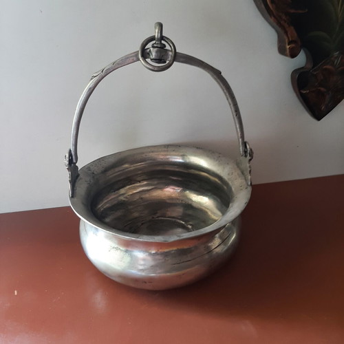 Antique Pewter Bowl with Movable Handle, Like New