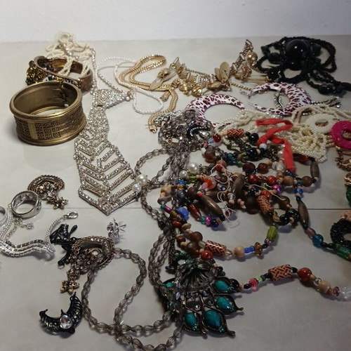 Fo Bijou jewelry set used, all together pack