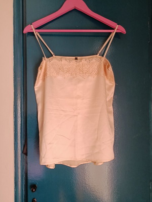 Benetton lingerie blouse with adjustable straps, like new, beige