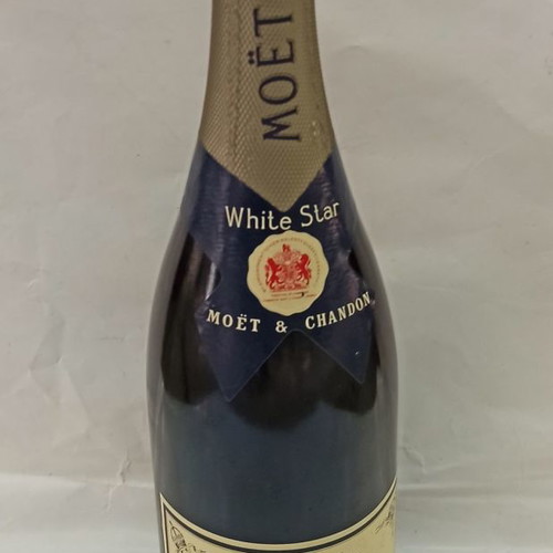 Moet & Chandon bottle used, 1970s vintage, sealed 750 ml
