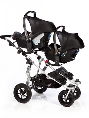 Twin stroller like new with Maxi-Cosi CabrioFix compatibility