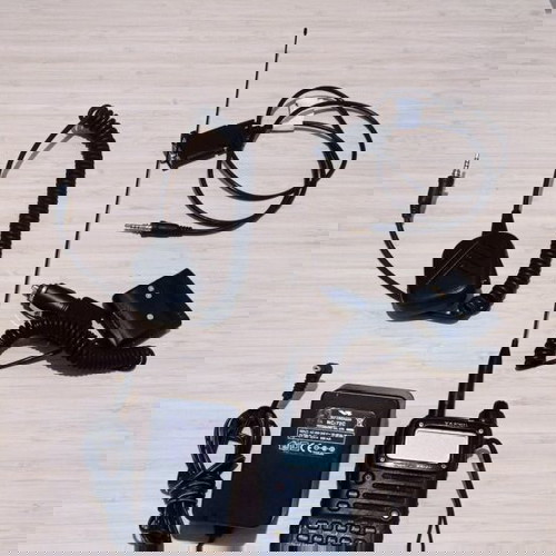 Φορητός ασύρματος Yaesu VX-7R μεταχειρισμένος, πλήρες πακέτο