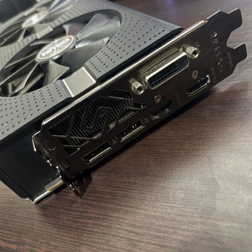 Sapphire NITRO+ RX 580 8GB graphics card like new