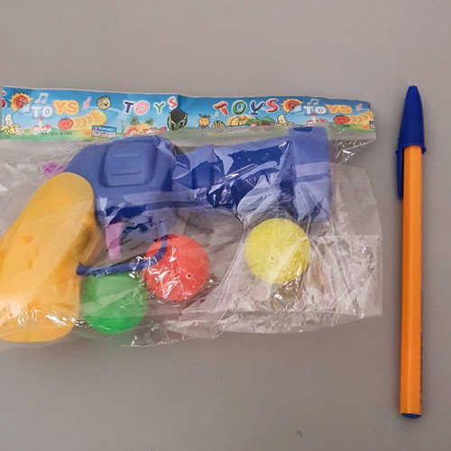 Cat toy gun with 3 balls new