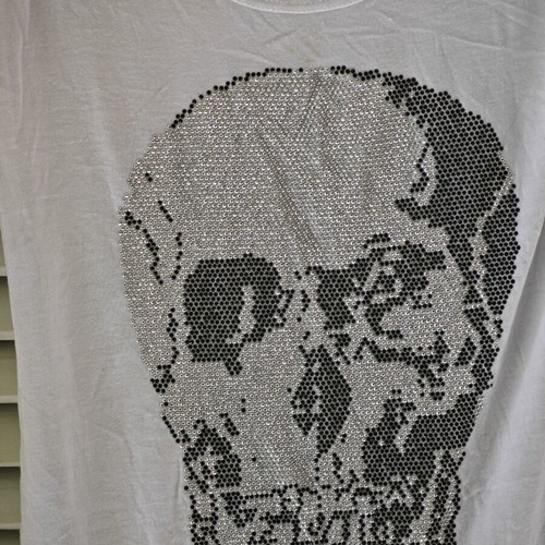 Kontatto white women's sleeveless top used with rhinestone skull design