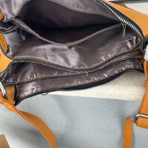 Shoulder bag like new orange