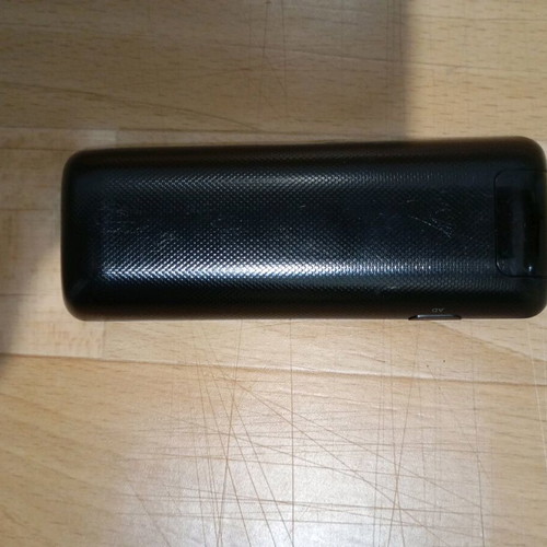 Samsung TV remote used, in good working condition