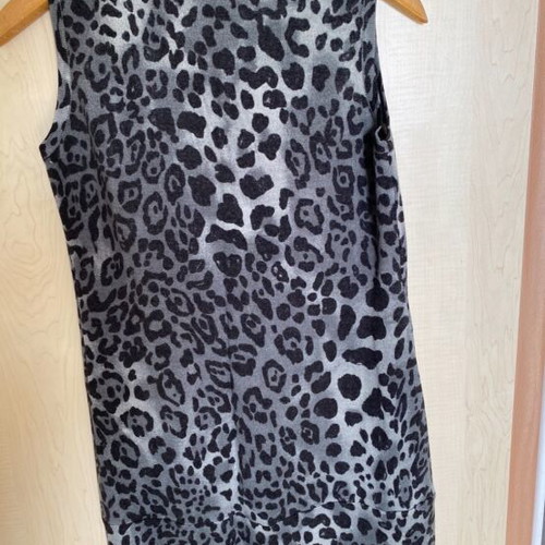 Bruno Manetti sleeveless wool blouse in gray shades like new