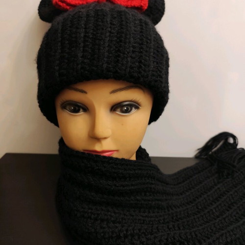 Minnie Mouse hat and scarf new set, 50% wool and 50% acrylic