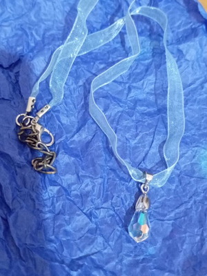 Pendant necklace Swarovski like new for women