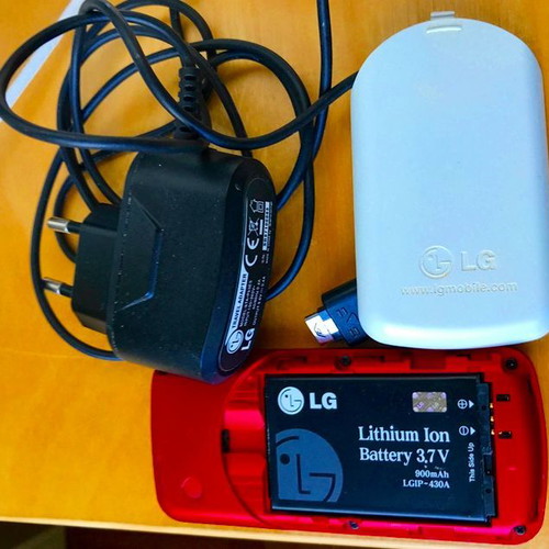 LG KP100 mobile phone used with original charger and battery