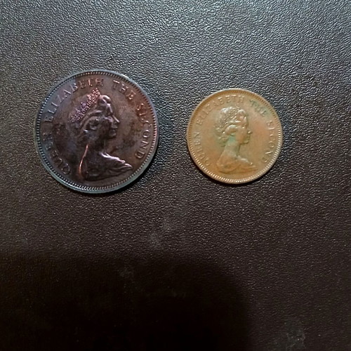 Set of two Falkland Islands coins 1974/1987