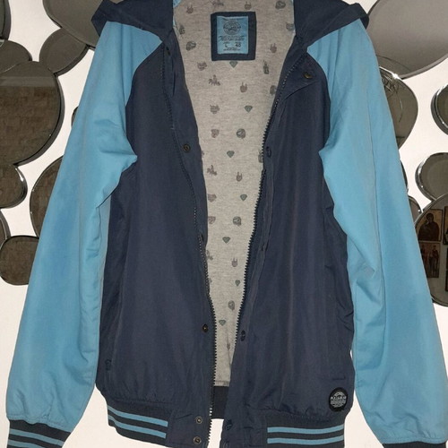 Branded jacket for spring-fall unisex No L wide fit almost new