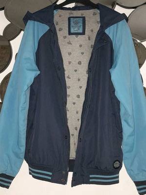 Branded jacket for spring-fall unisex No L wide fit almost new