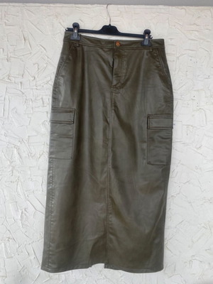 Zara leather skirt khaki like new, long with pockets