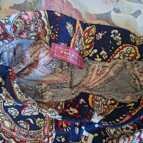 Pants with side opening, design and elastic waistband, size small-medium, like new