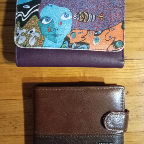 Vera Pelle wallets used, pack of 2, brown and purple